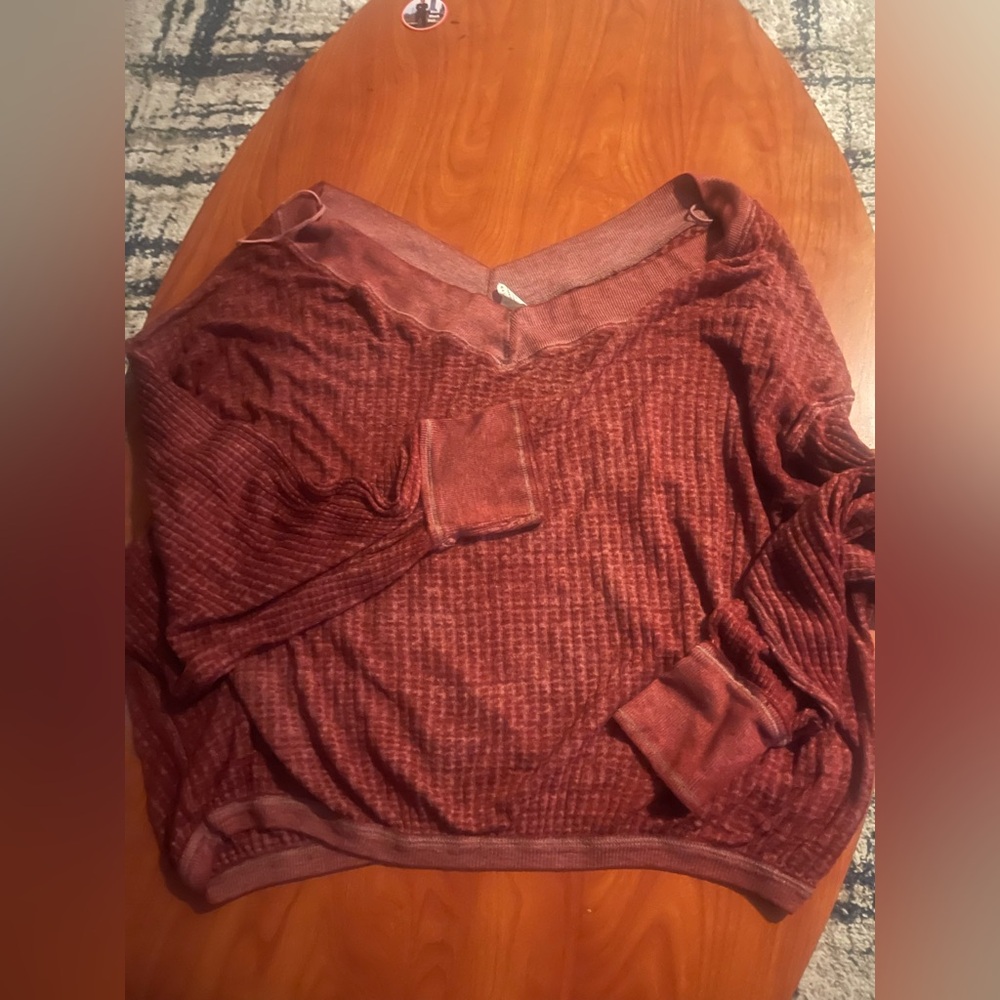 We The Free Ribbed V-Neck Pullover in Deep Wine